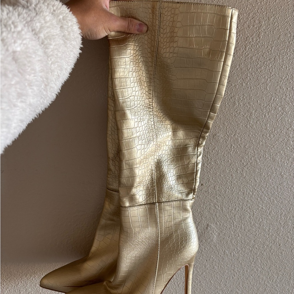 Elegant Gold Croc-Embossed Women's Boots